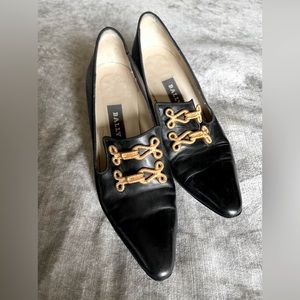 BALLY heels